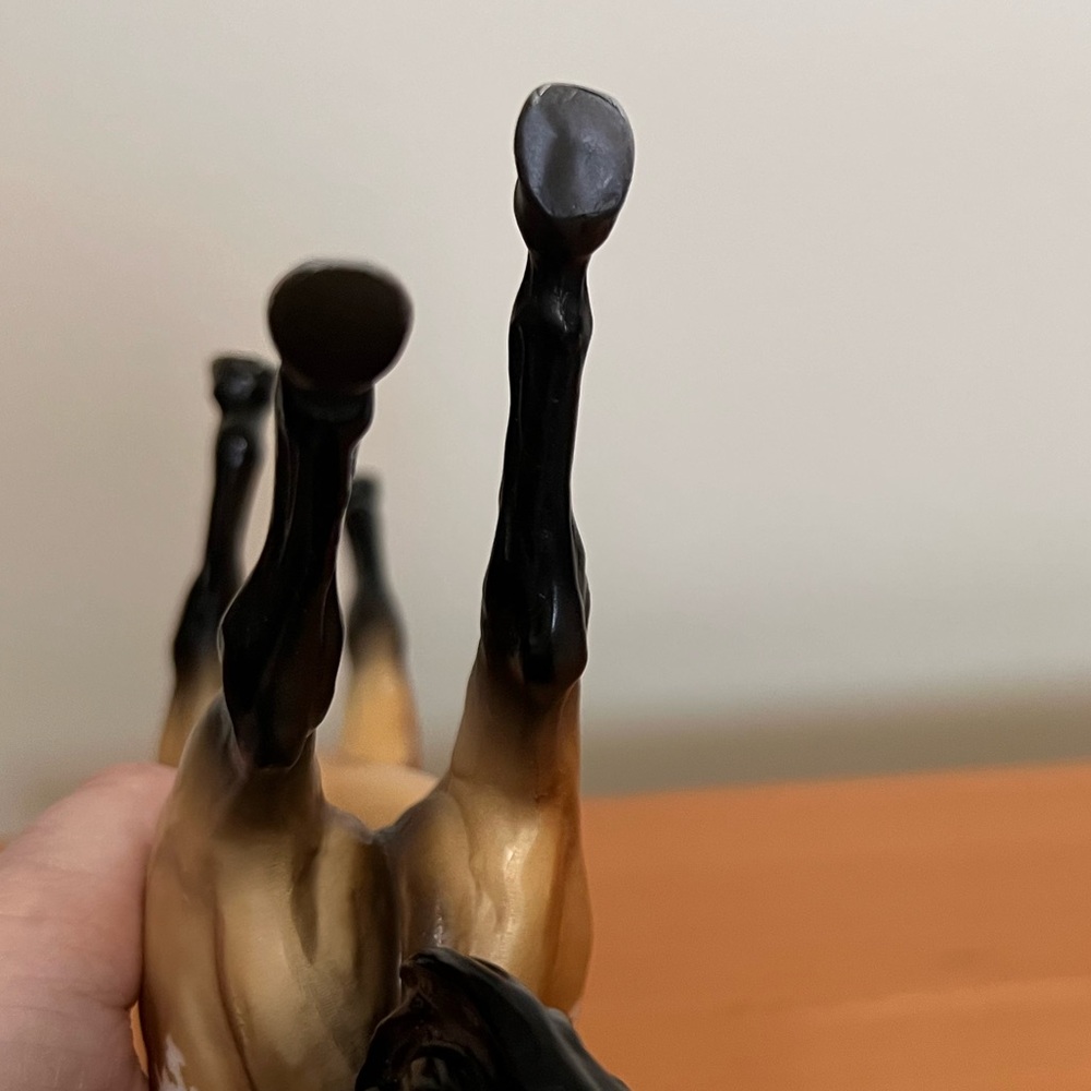 Breyer Brown and Black Horse Action Figure - Picture 6 of 10